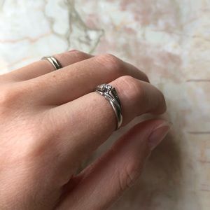 Sterling Silver Diamond Ring Size 6
